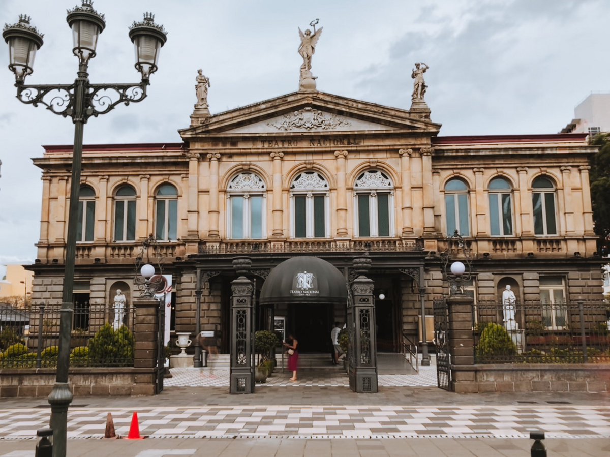 augustoserna's tweet photo. Teatro Nacional, San José - Costa Rica https://t.co/uLBTFbtT6L