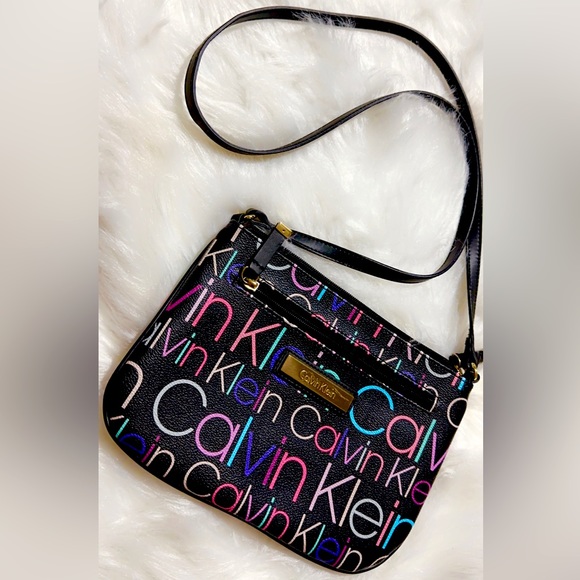 So good I had to share! Check out all the items I'm loving on <a href="/Poshmarkapp/">Poshmark</a> from <a href="/BrushstrokesDeb/">Debra Wysocki</a> #poshmark #fashion #style #shopmycloset #badgleymischka #burberry #calvinklein: posh.mk/1rmwyY9tuBb
