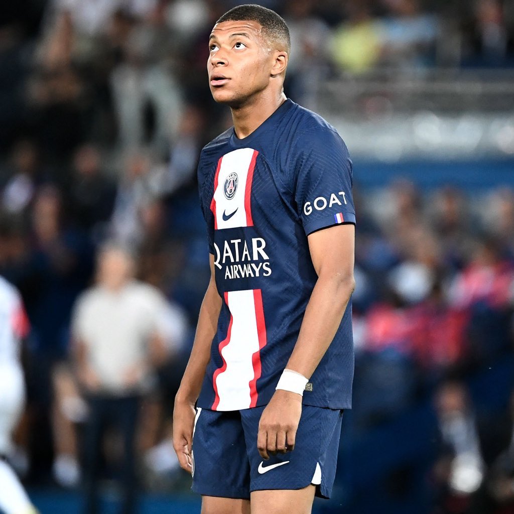 StatsKMbappe's tweet photo. Comme prévu, demain c’est le retour de Kylian Mbappé à l’entraînement du PSG. 👀 https://t.co/tNNvCFk4NG