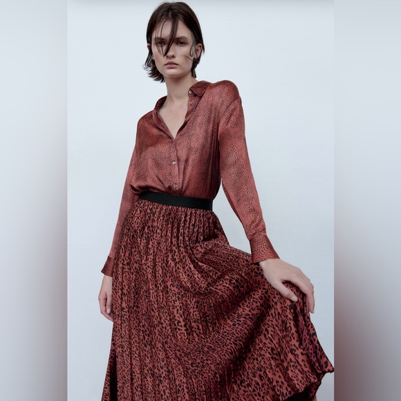So good I had to share! Check out all the items I'm loving on <a href="/Poshmarkapp/">Poshmark</a> #poshmark #fashion #style #shopmycloset #otd #notations #zara: posh.mk/xB5qQCZchBb