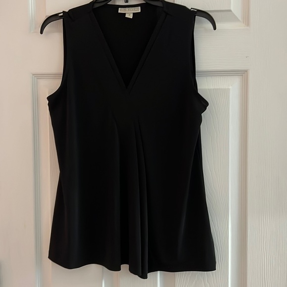DShoponthecheap's tweet photo. So good I had to share! Check out all the items I'm loving on @Poshmarkapp #poshmark #fashion #style #shopmycloset #chicos #danabuchman #kidsdiary: https://t.co/9WdVaNAxpN https://t.co/bKJwdEmia2