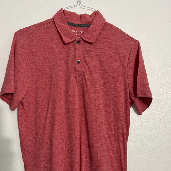 rendon_patsy's tweet photo. So good I had to share! Check out all the items I'm loving on @Poshmarkapp from @ikeNball #poshmark #fashion #style #shopmycloset #bananarepublic: https://t.co/W2XdIix4lg https://t.co/KK0Yd4C3B9