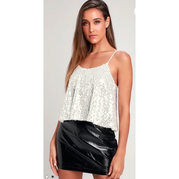 Deborah12061967's tweet photo. So good I had to share! Check out all the items I'm loving on @Poshmarkapp #poshmark #fashion #style #shopmycloset #lulus #ralphlauren #dynamite: https://t.co/tBTSwEJXOs https://t.co/HlMhiIUFwd