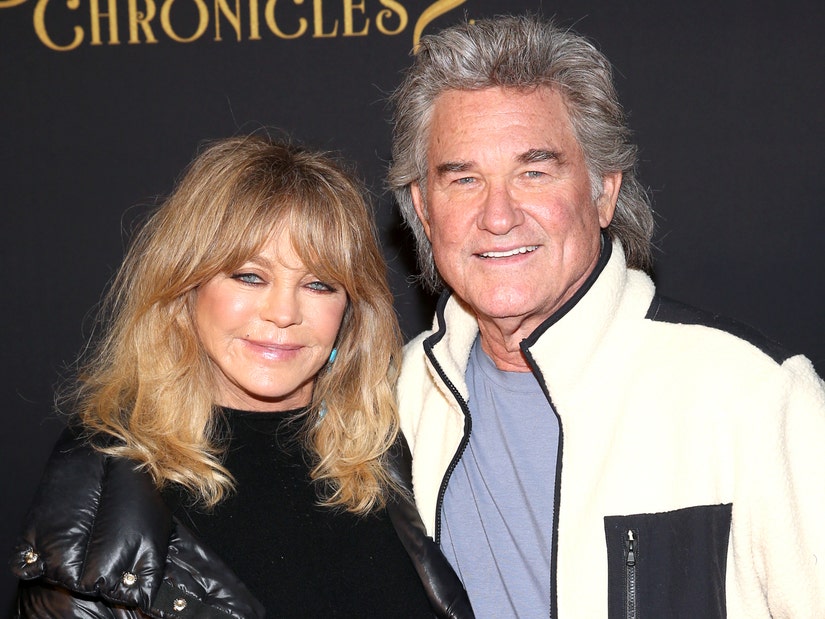 Goldie Hawn Reveals Why She & Kurt Russell Never Married After 40 Years Together https://t.co/RnSWOEXiAx https://t.co/TeGCOIQc6Y