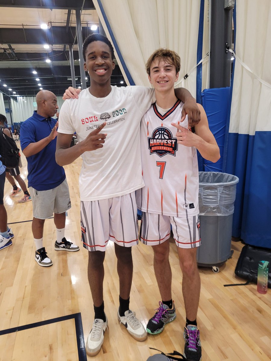 Rebecca Moses tweet media