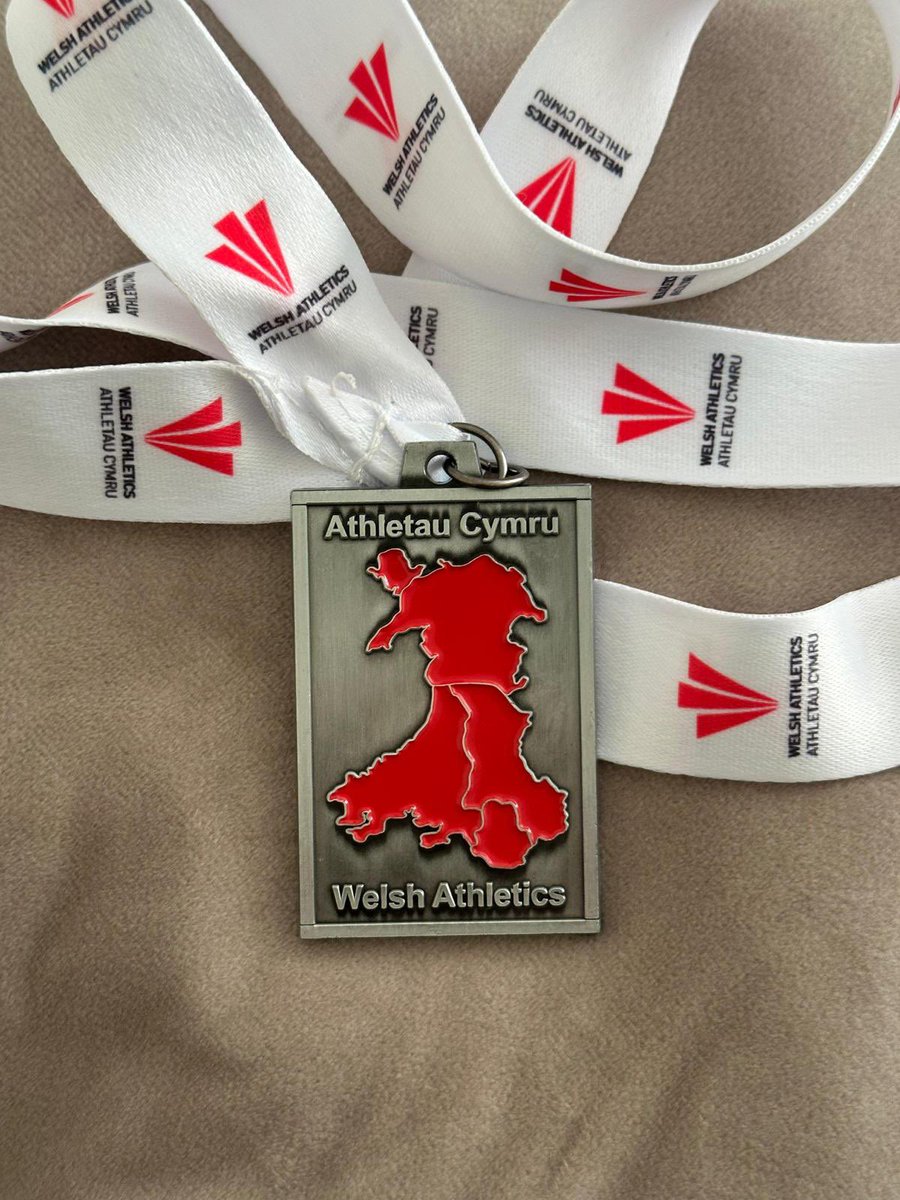 dmfa2017's tweet photo. Welsh 🏴󠁧󠁢󠁷󠁬󠁳󠁿 Inter Regional Champs today and Ava had a big PB in Javelin representing the East Wales Region in her first Year U15G and came away with a silver medal 🥈 🙌🏻👏🏻 @RollsMarsha  @StjohngirlsPE @StJohnsAberdare https://t.co/kBgVNj8oIF