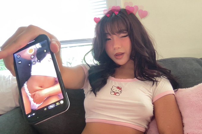 I don&rsquo;t think this is insta safe >.< https://t.co/Y0iW0pg7xl