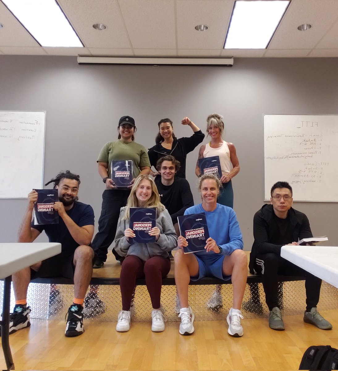 blendachan__'s tweet photo. 👏👏 What a great weekend with this group of students @canfitpro
#canfitpro2023 #fitness #fitnessindustry #fitnessprofessionals #canfitproprotrainer #fitnesseducation #canfitpro #personaltrainer #pts #personaltraining #PROTRAINER #personaltrainer #canfitpro #fitnessprofessional https://t.co/W6GiuZTn2f