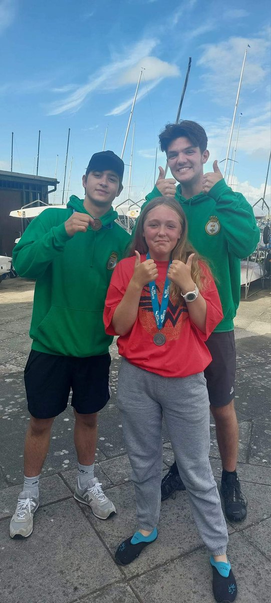 Well done to everyone that took part in this year's area paddlesports competition. Great fun was had by the cadets with AC Dan coming with a first place in open boys kayaking and Cdt Anna coming with a second in the junior girls kayaking. Next stop, Nationals.
#KendalRoyalist