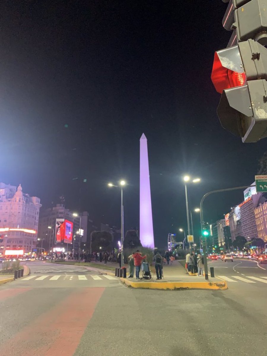 YA ESTOY EN EL OBELISCO, DONDE ESTAN?????