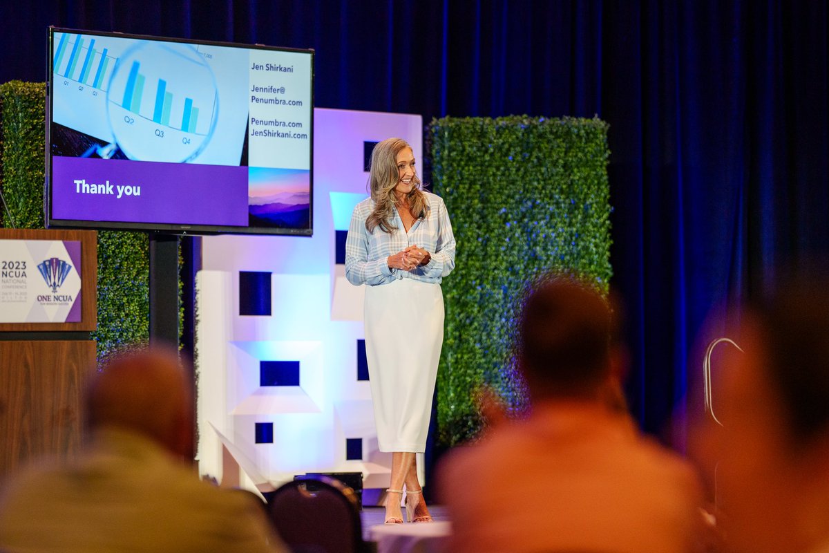 Awesome time with <a href="/TheNCUA/">The NCUA</a> last week at their Annual Training Conference! 

#EmotionalIntelligence #EQ #keynote #conference #creditunions