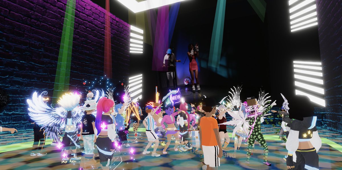 AHORA: 

ACABA DE TERMINAR  <a href="/s0fy____/">s0fyb4dey3s</a>, Foong &amp; Futura

SIGUE: 
Miss Jeanette <a href="/jeann_contreras/">Miss Jeanette</a> 

events.decentraland.org/event/?id=7a5f…