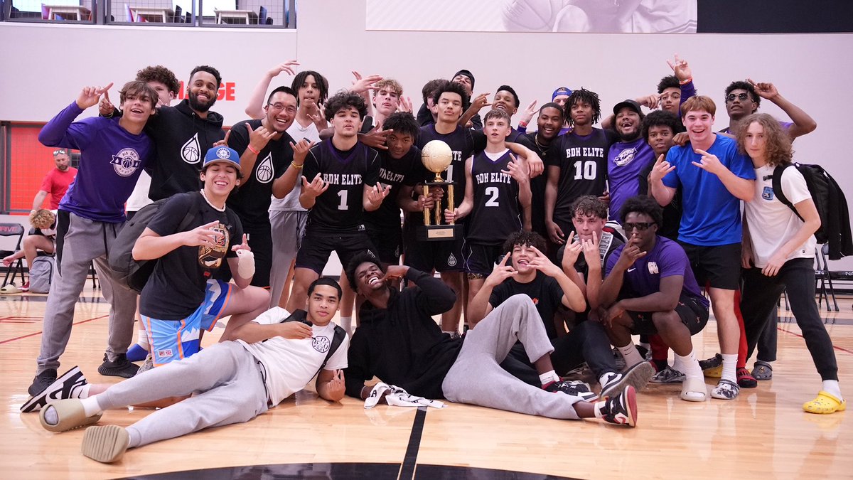 We did that!!!!! 

16U CHAMPS! 

#PHGrindFinals