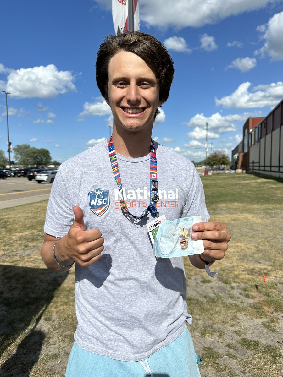 TheFieldService's tweet photo. Waiting for the tooth fairy to come! @USACupRadioOps is anyone missing any teeth? #usacup2023 https://t.co/5vTRYQkW3Q