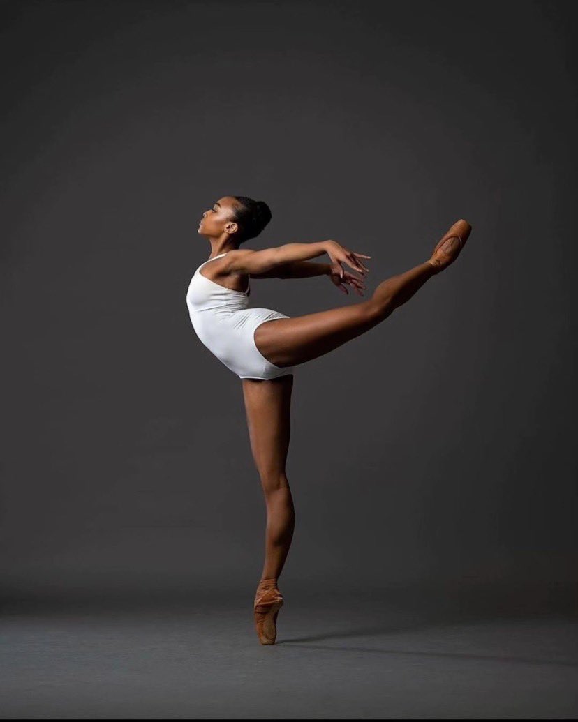 It's the beginning of our new season and we are so excited to welcome our wonderful new Company Artists to the Dance Theatre of Harlem family! Ariana Dickerson was born in Pensacola, Florida and raised in Dayton Ohio. Attended high school at (@InterlochenArts )