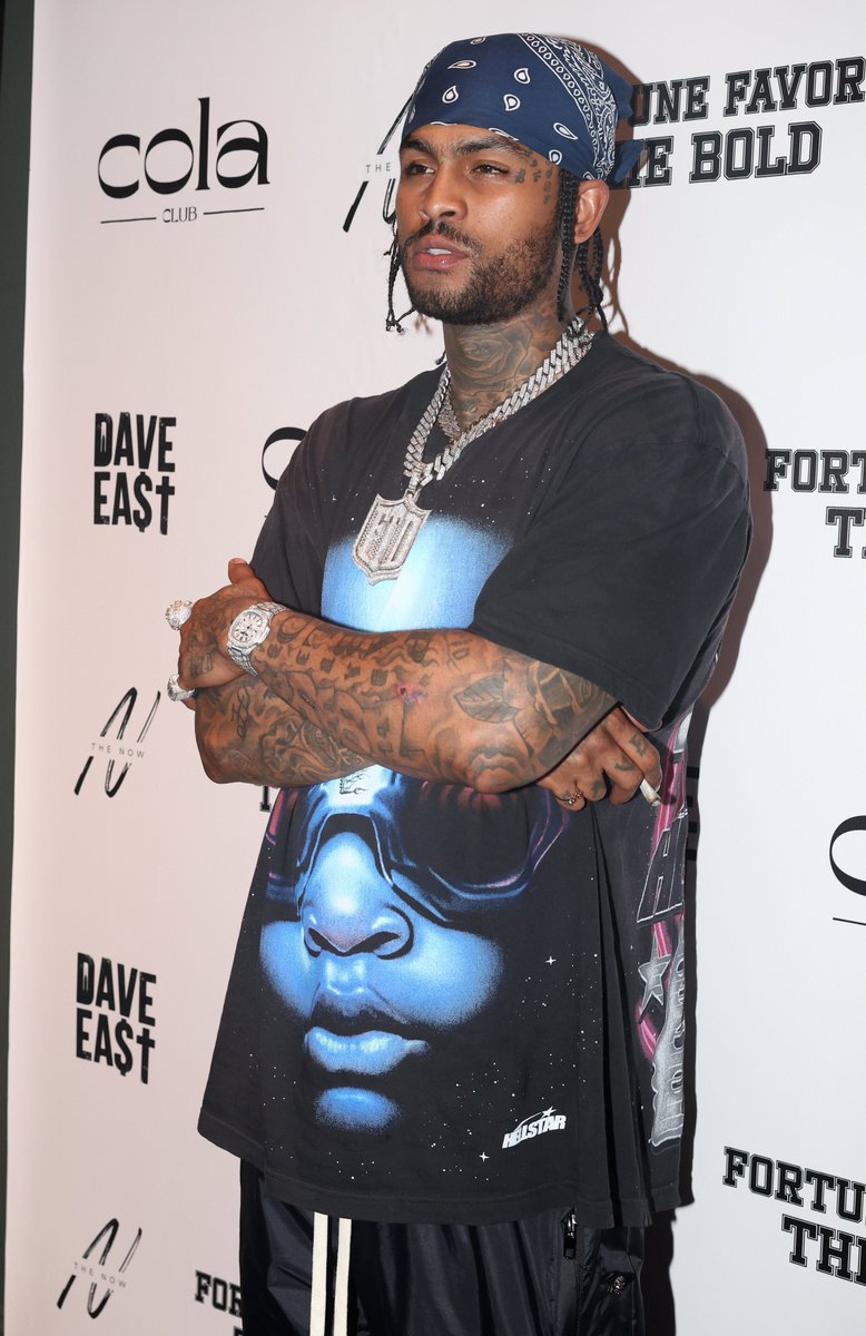 ComplexMusic's tweet image. Moments from the listening party for @DaveEast’s new album ‘Fortune Favors the Bold’ 💰