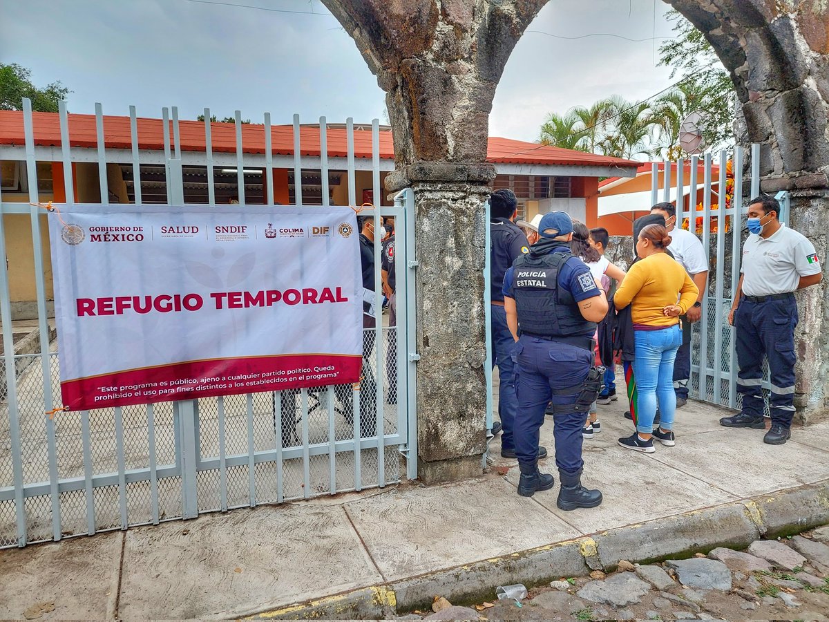 Simulacro de evacuación por actividad volcánica 🌋 en la comunidad de La Becerrera en #Colima #VolcánDeColima #ProtecciónCivil
