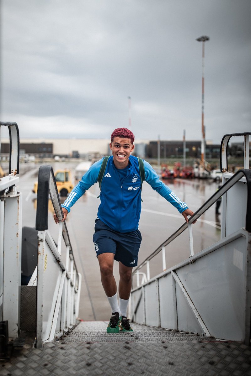 Ritchie_Sumpter's tweet photo. ☔️🛫☀️ #NFFC https://t.co/8YdvenIAHK
