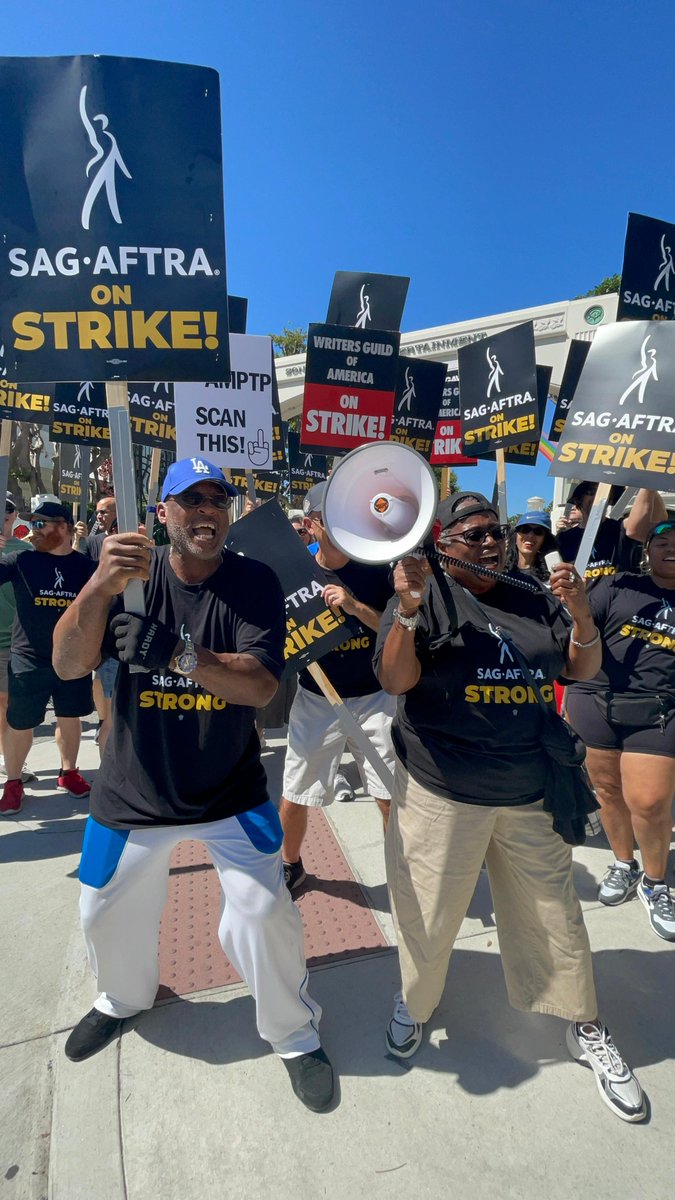 💪 #ICYMI (who are we kidding?) #sagaftramembers are showing up across the country in #solidarity and we're going to get a FAIR CONTRACT! #SAGAFTRAstrike #SAGAFTRAstrong #Power2Performers