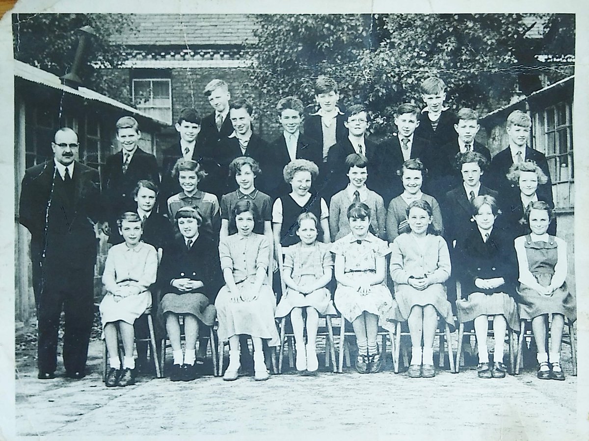 cphuxley's tweet photo. @darrenholden72 @thebeatles Hi Darren, would you be able to get this picture to Freda? It's Mr Costigan's class at St Clare's. In the close up, my dad Geoff Huxley is just behind Freda. https://t.co/GPFnJmkjqT