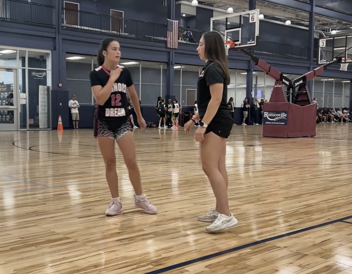 Thank you Coach Laurelei!  I’m going to miss you!! Dream in 3…. 1.2.3…. DREAM!  THANK YOU!! Good luck on your team! ⁦<a href="/laureleithorme1/">laurelei thormeyer</a>⁩ ⁦<a href="/illinoisdreambb/">Illinois Dream</a>⁩