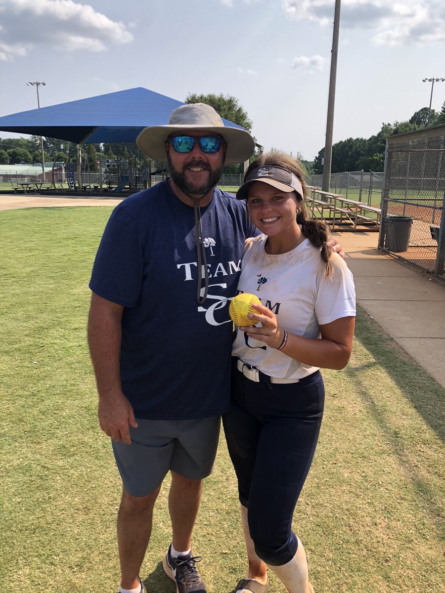Team SC makes it to the final 4 in the <a href="/legacyshowcase1/">Atlanta Legacy Showcase</a> Proud of the way the girls competed. Shout out to <a href="/livvhall19/">Liv Hall</a> on her 💣 today. On to Asheville next weekend for The Top of the Mountain.