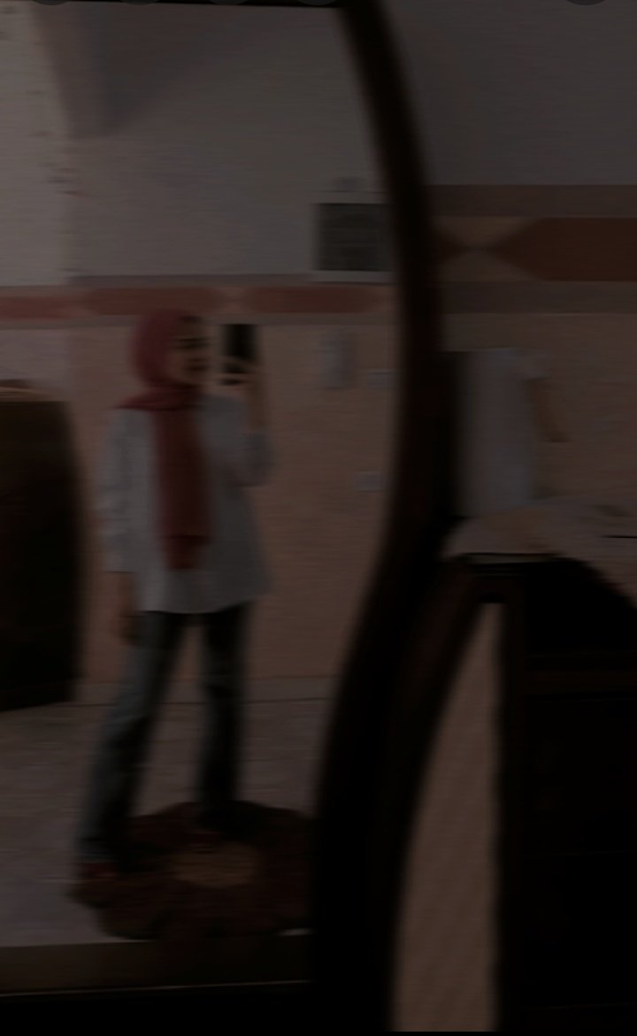 نحتاج فيّ بعض الأحيان عقلاً يَسهُو عن التفكير لدقائق لنشعر بقليل من الراحَة.