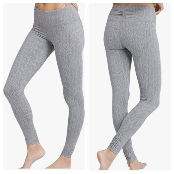 eclecticchick's tweet image. So good I had to share! Check out all the items I'm loving on @Poshmarkapp #poshmark #fashion #style #shopmycloset #fenton #prana #jcrew: posh.mk/TfWdh5xyuBb