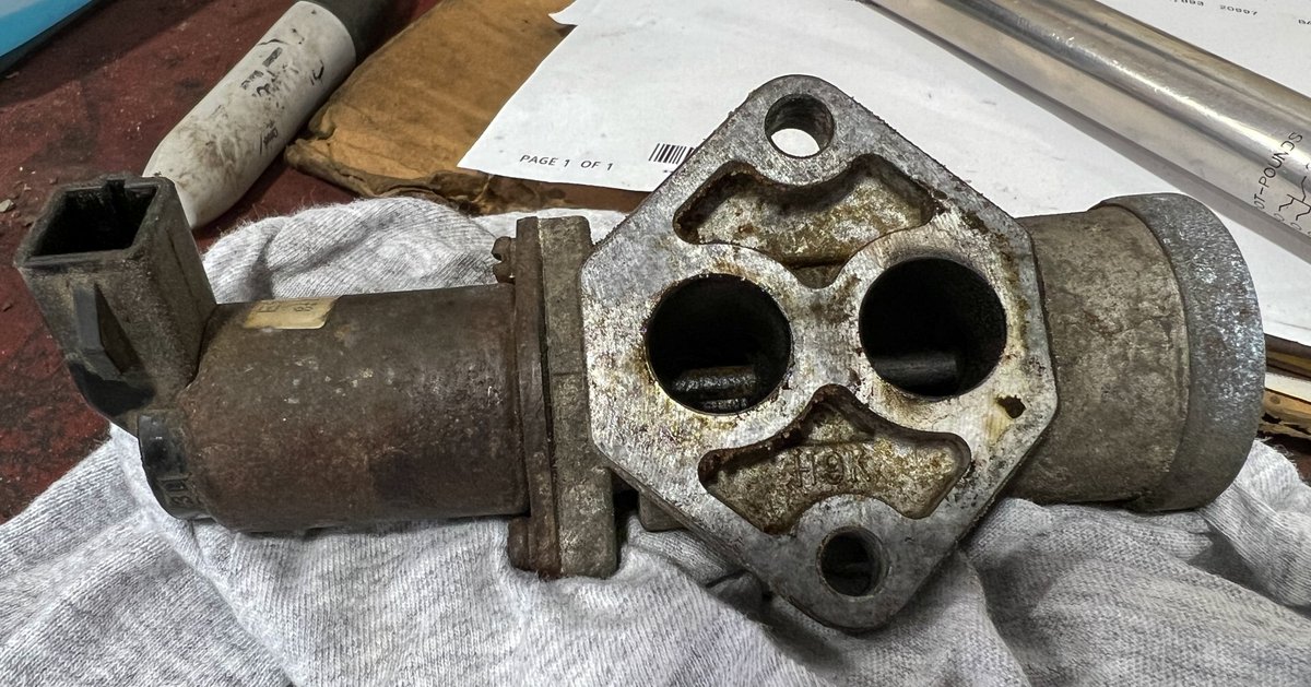 DonnieOK's tweet photo. And it continues #projectfox seeking better fuel economy and better idle. EGR valve cleaning and IAC valve cleaning. Replacement in the future. 3 months ago I didn't even know what this stuff was. #nevertoooldtolearn #foxbodymustang 1990 and getting better. https://t.co/e8D590w19i