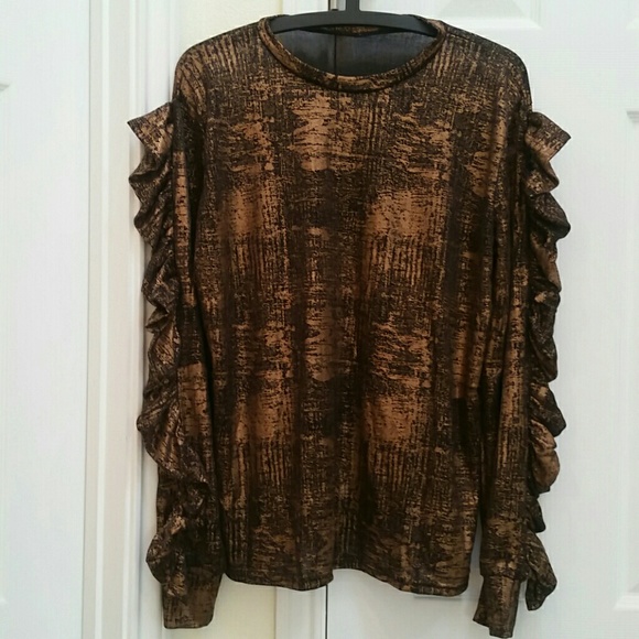 colorful_unique's tweet photo. So good I had to share! Check out all the items I'm loving on @Poshmarkapp #poshmark #fashion #style #shopmycloset #fadedglory #athleta: https://t.co/qRWEzaKh8m https://t.co/CCWVF1Gqqn
