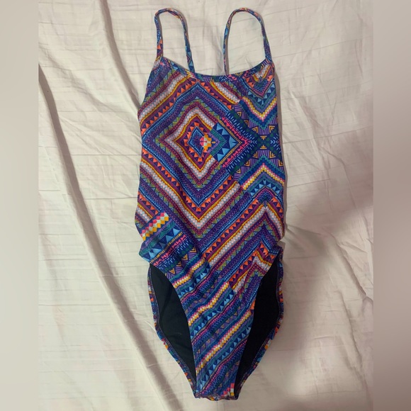 jsnow09's tweet photo. So good I had to share! Check out all the items I'm loving on @Poshmarkapp #poshmark #fashion #style #shopmycloset #jolynclothing: https://t.co/TOj7NZEqUR https://t.co/q08ZbSjPm2