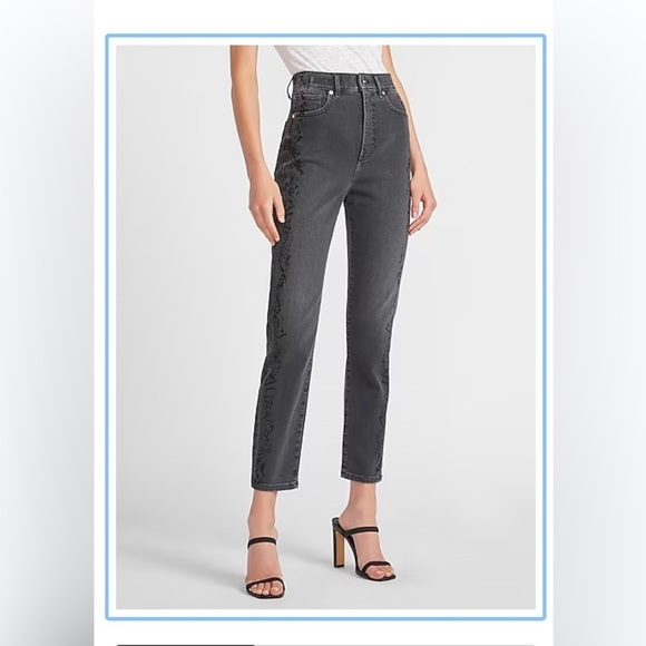 So good I had to share! Check out all the items I'm loving on <a href="/Poshmarkapp/">Poshmark</a> #poshmark #fashion #style #shopmycloset #bananarepublic #columbia #express: posh.mk/yzSuAQmyuBb