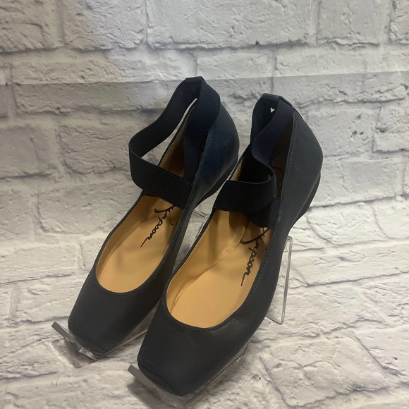 So good I had to share! Check out all the items I'm loving on <a href="/Poshmarkapp/">Poshmark</a> #poshmark #fashion #style #shopmycloset #ralphlauren #stevemadden #jessicasimpson: posh.mk/ueetgRryuBb