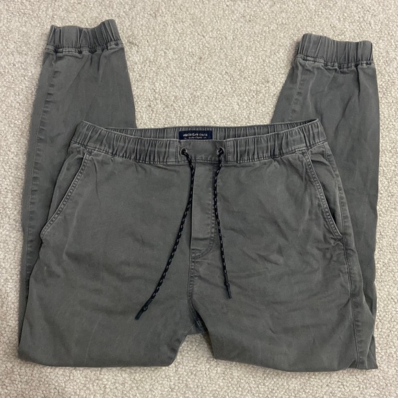 Sandy_Yocum's tweet photo. So good I had to share! Check out all the items I'm loving on @Poshmarkapp #poshmark #fashion #style #shopmycloset #kimrogers #americaneagleoutfitters: https://t.co/2x87CpyEPZ https://t.co/jIX8I69hCh