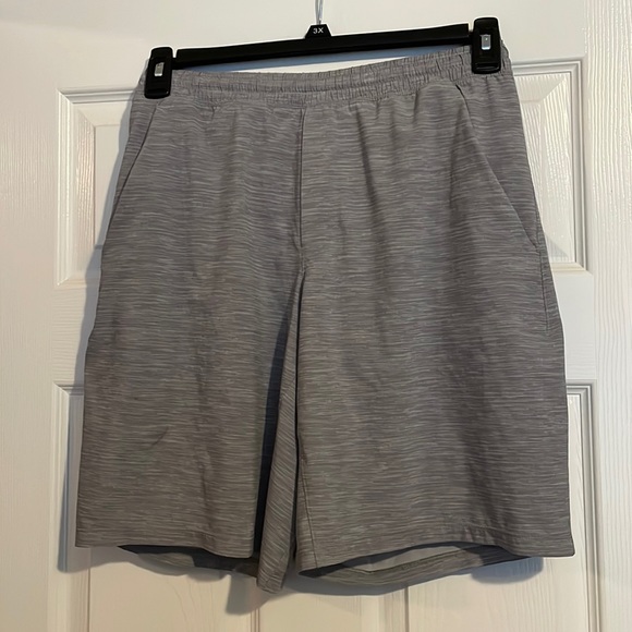 So good I had to share! Check out all the items I'm loving on <a href="/Poshmarkapp/">Poshmark</a> #poshmark #fashion #style #shopmycloset #americaneagleoutfitters #picadillyfashion #lululemonathletica: posh.mk/MjqyJNsyuBb