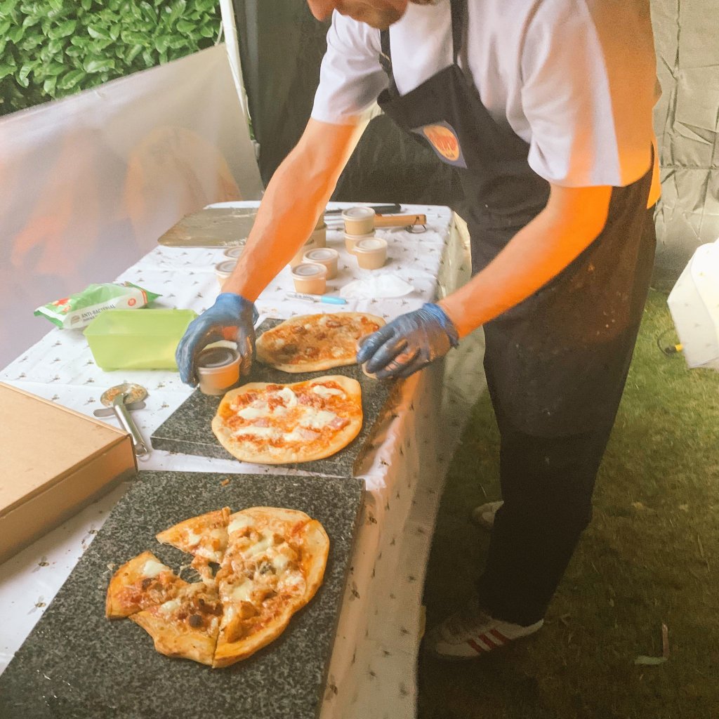 The Flatbread Kid tweet media