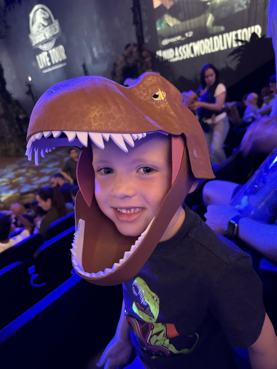 deannapherrin's tweet photo. #JurassicWorldlivetour https://t.co/CnLxqFESW1