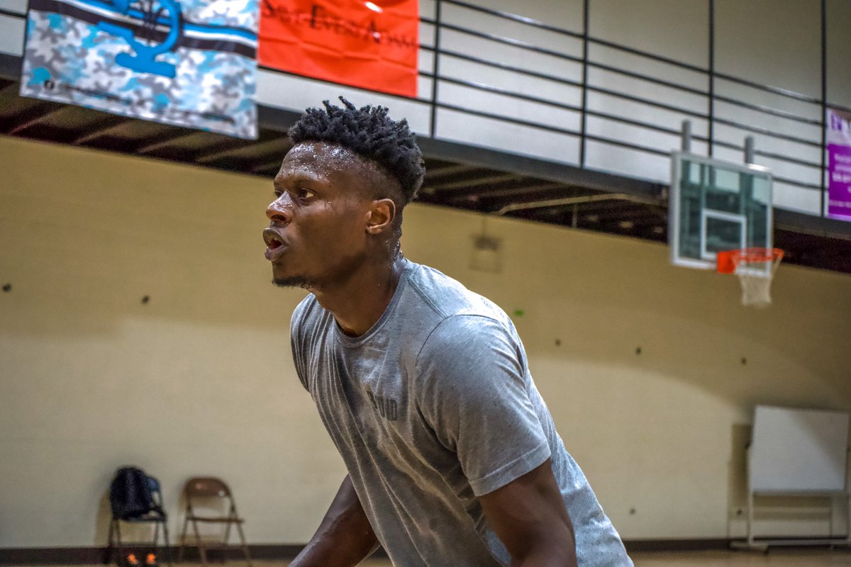 JUCOPRODUCT_TBT's tweet photo. Day 1✅ https://t.co/8P1gOJVLx0
