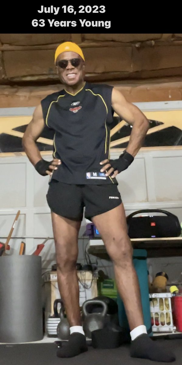 hustonmckinney's tweet image. #FitnessForLife #6January 1959 
You’re probably not short on ya #Zinc, hopefully.
You may be short on ya #Magnesium, hopefully not.
In either case, make sure U’r respecting the #Zinc &amp;amp; #Magnesium. They’re NEEDED powerhouse minerals.
Irritable? ✅ Zinc.
Can’t sleep? ✅ Magnesium.