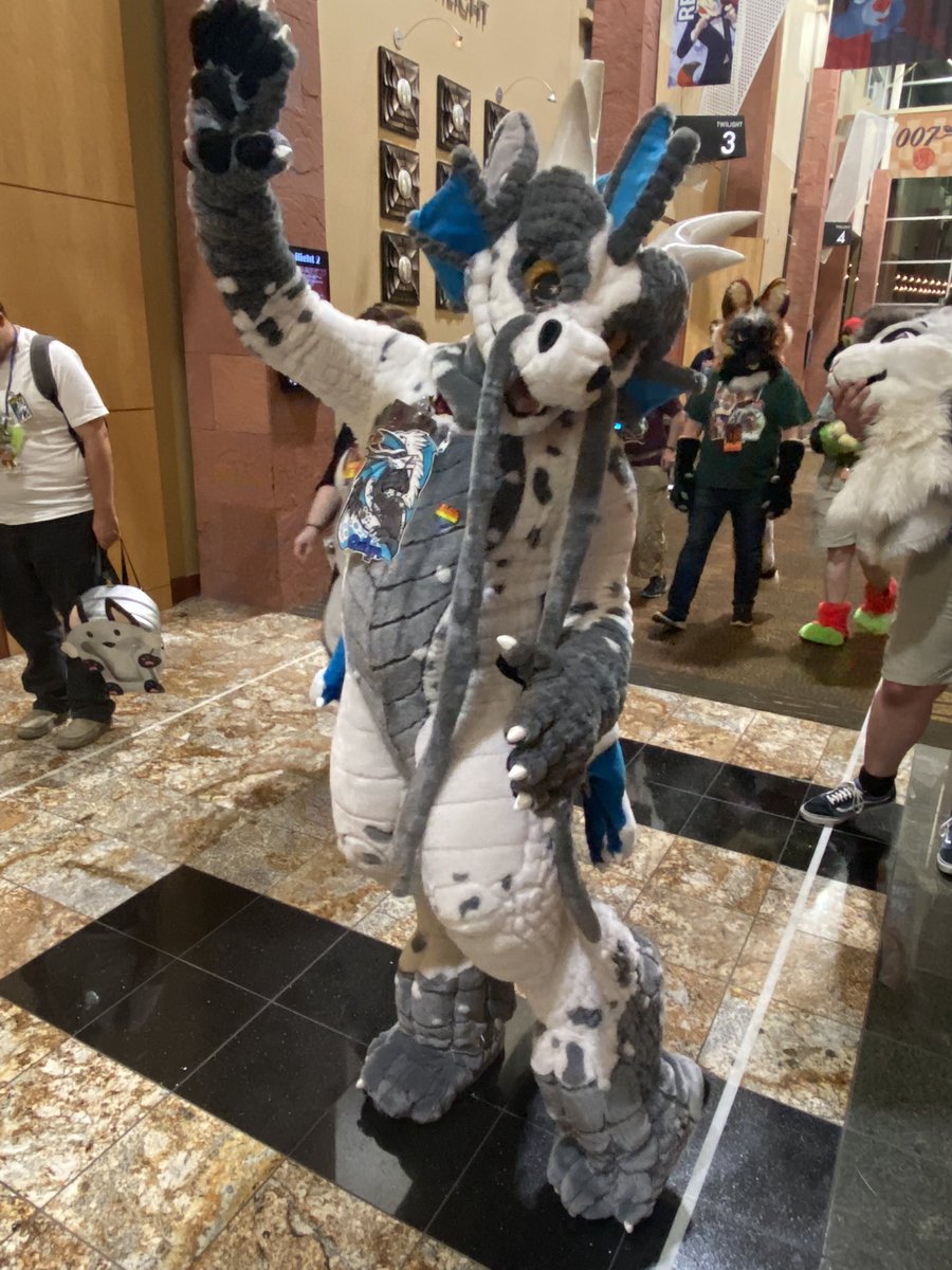 XxReaperKatxX's tweet photo. Pretty suiters!!! <3 #awu #AWU2023 https://t.co/viEMxvhv6o