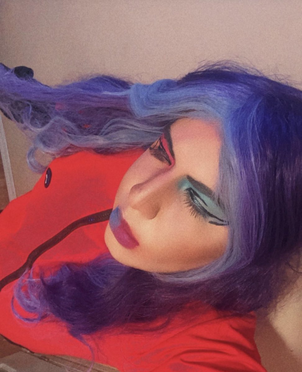 EstrellaDrag's tweet photo. @NotLaGrupa Yo misma! Jajaja ok no. https://t.co/wT5oPLnvSk