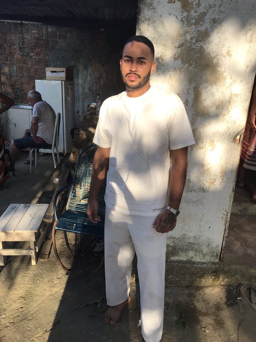 luis_jarrett's tweet photo. Dia do axé 🤍 https://t.co/2QxiqEP3lh