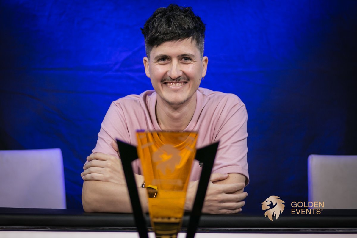 goldengamesint's tweet image. 🏆Tenemos ganador en el Main Event

@Iusedt0wait se hace con el Main Event tras derrotar en el Heads up a @joslopgon_ 

👏 ¡Torneazo Satercito!

@CasinoAdmiralSV
#sevilla #goldenevents