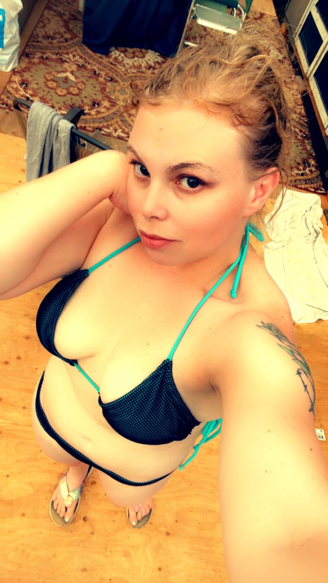 kinkerbell420's tweet photo. Saturday swim session with my friends, I took some sexy selfies after, see them on my onlyfans https://t.co/ySUmInEVhz
#swimsuit #milf #onlyfans #sexy #sexyselfie #milfsdoitbetter https://t.co/bFFtfU2iEZ