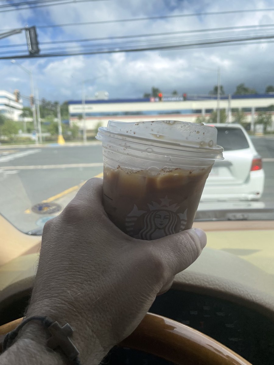 MisterMQJ's tweet photo. Basic Beeetch sunday moment #YQCP https://t.co/nCZjQS0v9M