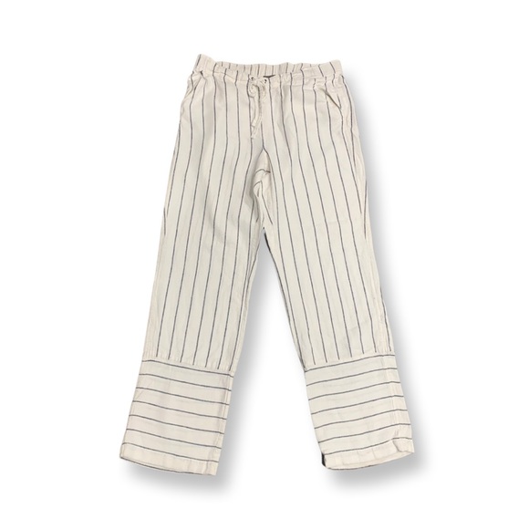 Zydre9's tweet photo. So good I had to share! Check out all the items I'm loving on @Poshmarkapp from @AClosetinCali #poshmark #fashion #style #shopmycloset #vincecamuto: https://t.co/K1wyU45CEH https://t.co/NEJjCfsa8w