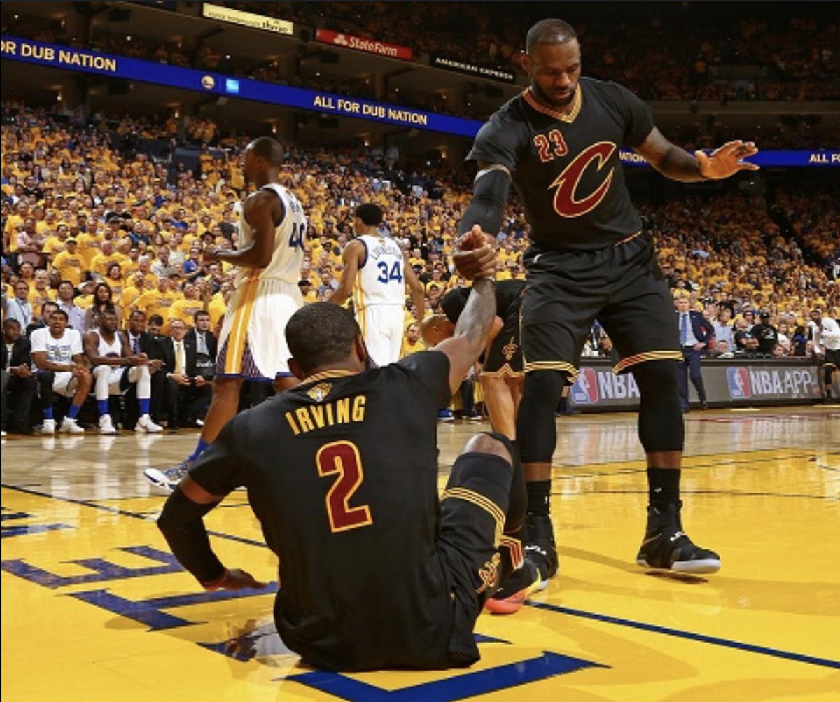 CoachHackGO's tweet photo. 5 on court initiatives to grow your 🏀 program’s CULTURE
1\ Sprint to Teammates
We’ve all seen those teams that beeline to fallen teammates after taking a charge
I love to see it, and believe it’s an easy habit to implement https://t.co/UnOPrQNcZW
