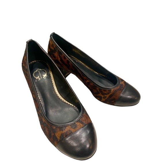 So good I had to share! Check out all the items I'm loving on <a href="/Poshmarkapp/">Poshmark</a> #poshmark #fashion #style #shopmycloset #lifoclothing #cwonder: posh.mk/wcr4LjLCuBb