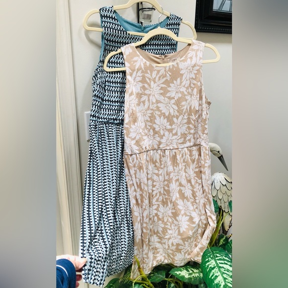 JamieEGab's tweet photo. So good I had to share! Check out all the items I'm loving on @Poshmarkapp #poshmark #fashion #style #shopmycloset #loft #maisonjules #31philliplimfortarget: https://t.co/9EZO2hUI91 https://t.co/9YUDejH8jj