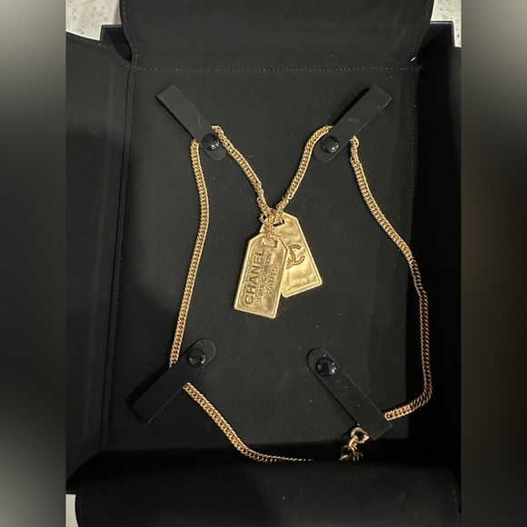 So good I had to share! Check out all the items I'm loving on <a href="/Poshmarkapp/">Poshmark</a> from <a href="/Kek989Kelly/">Absolutely Fabulous ❤️</a> #poshmark #fashion #style #shopmycloset #chanel: posh.mk/tri5E3QCuBb